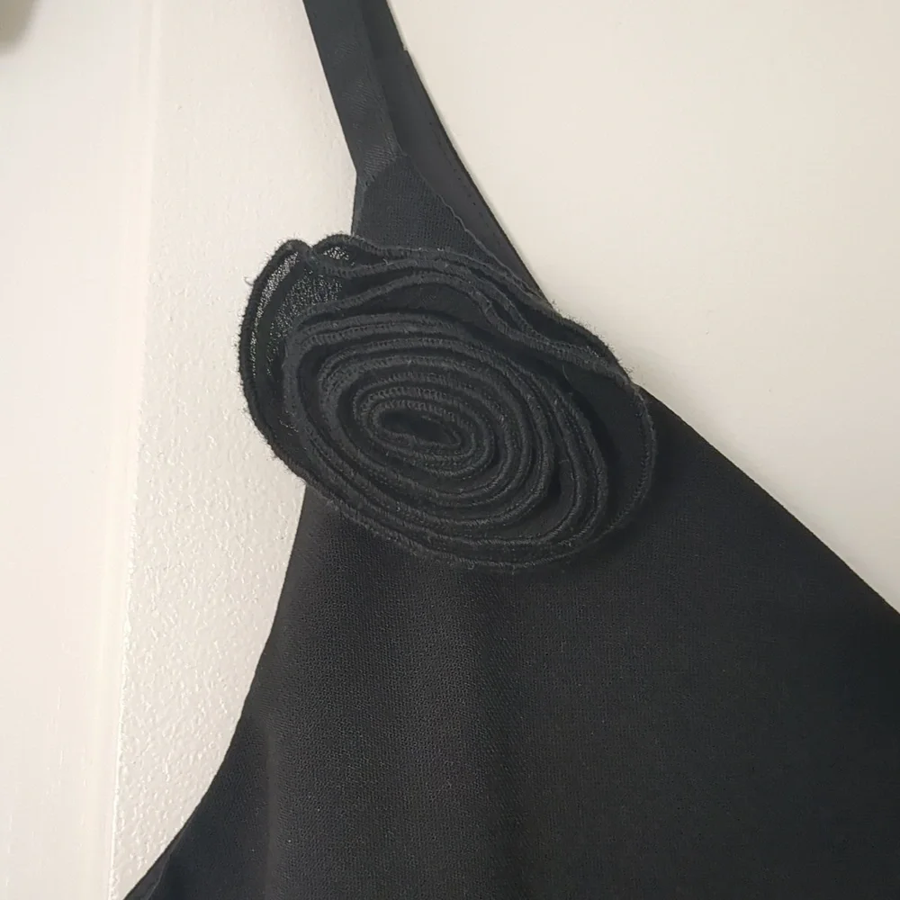 Vintage Kathie Lee Bias Cut Midi Black Dress With Rosette Women's 8/10 - Picture 3 of 6